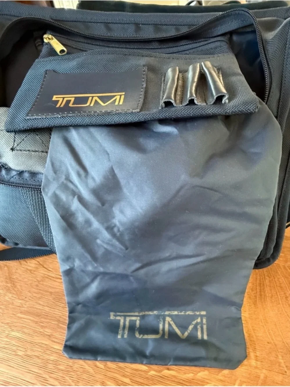 Tumi Men's Nylon Blue Expandable Brief/Laptop Case, Overnight Bag - Picture 6 of 15